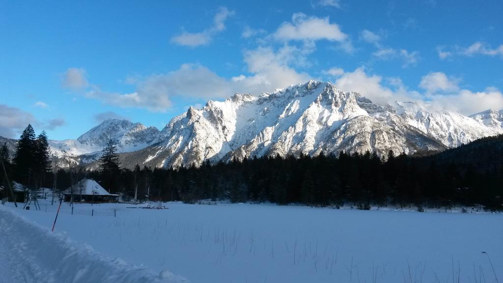 Alpenappartements Schwalbennestl Mittenwald Luaran gambar
