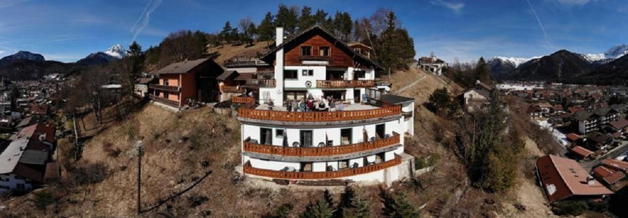 Alpenappartements Schwalbennestl Mittenwald Luaran gambar