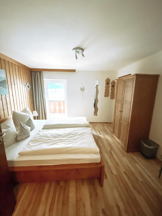 Alpenappartements Schwalbennestl Mittenwald Luaran gambar