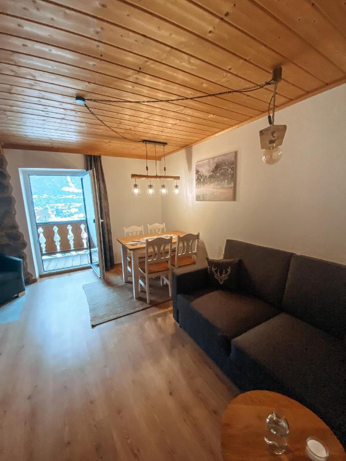 Alpenappartements Schwalbennestl Mittenwald Luaran gambar