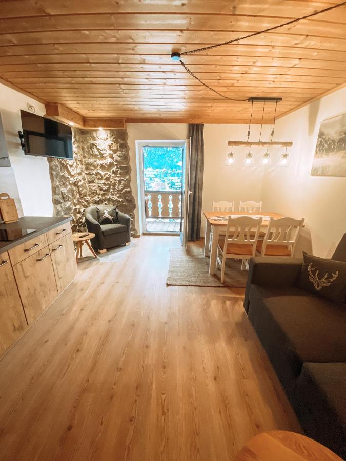 Alpenappartements Schwalbennestl Mittenwald Luaran gambar