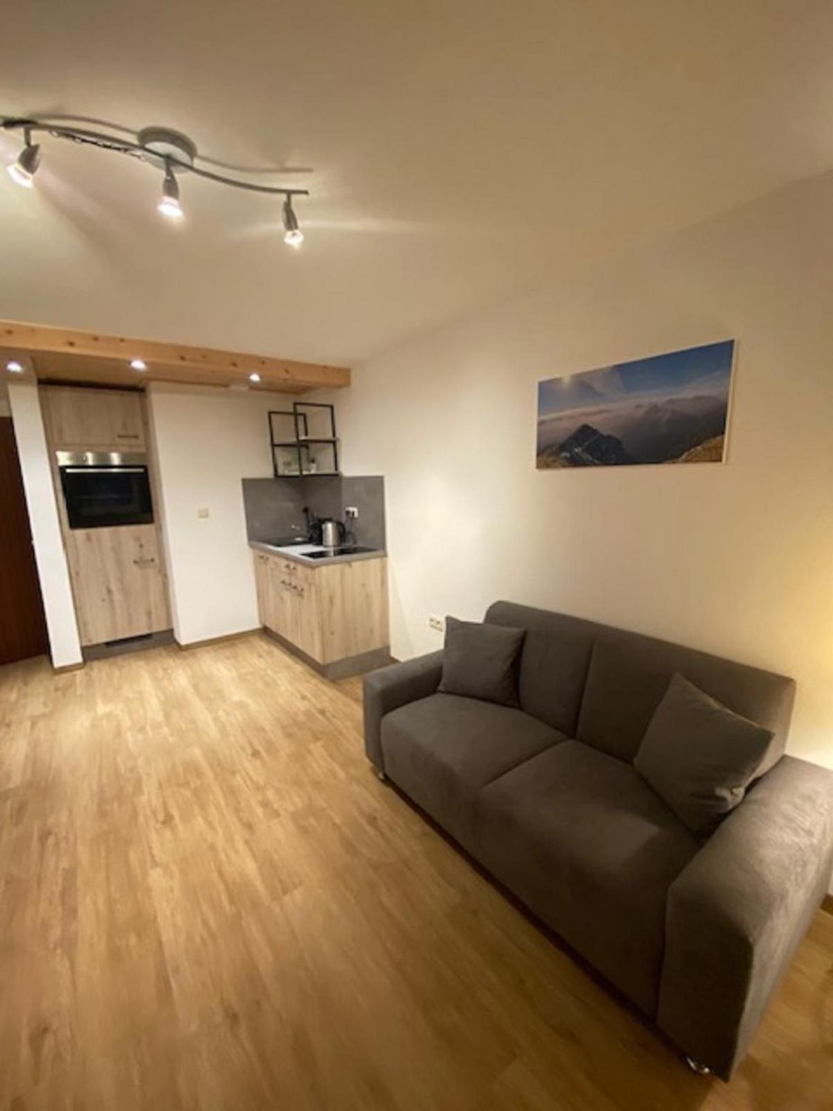 Alpenappartements Schwalbennestl Mittenwald Luaran gambar