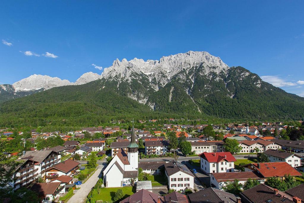 Alpenappartements Schwalbennestl Mittenwald Luaran gambar