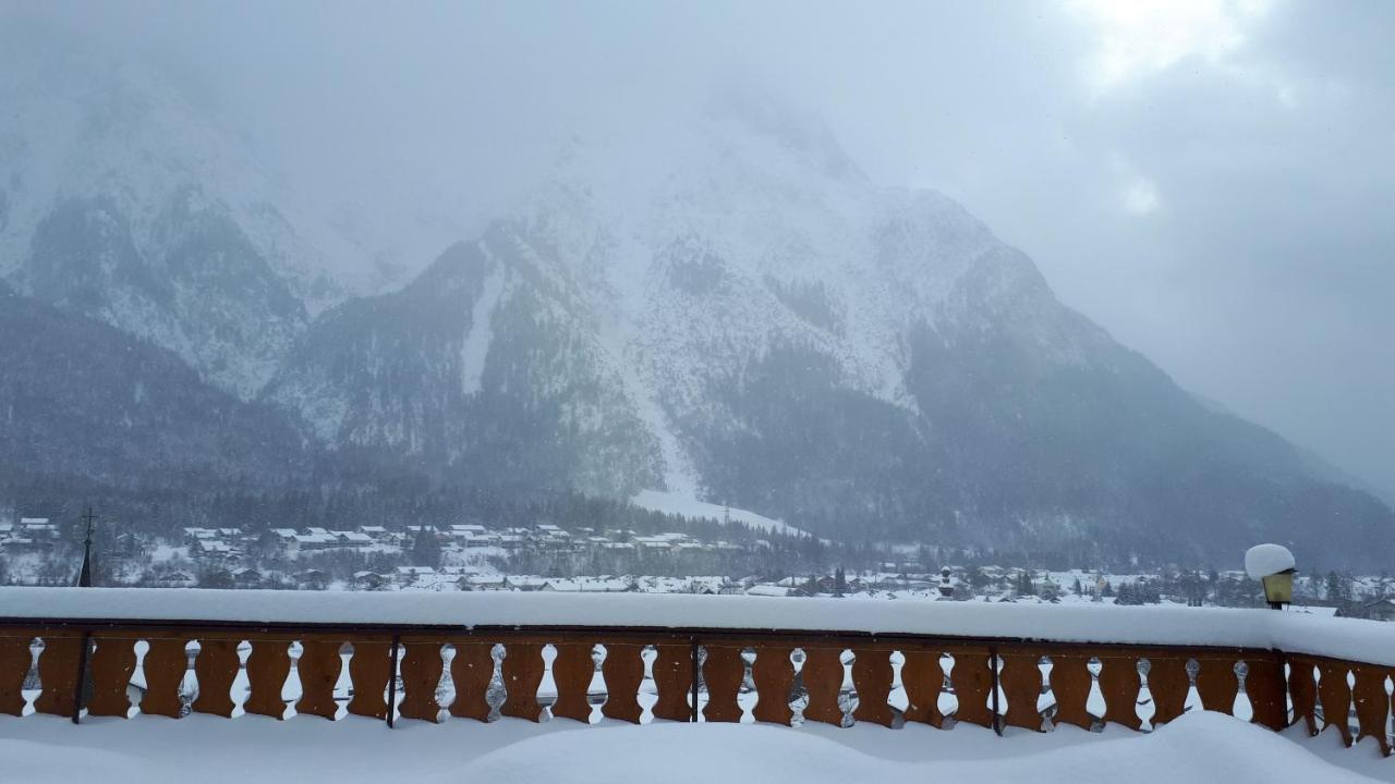 Alpenappartements Schwalbennestl Mittenwald Luaran gambar